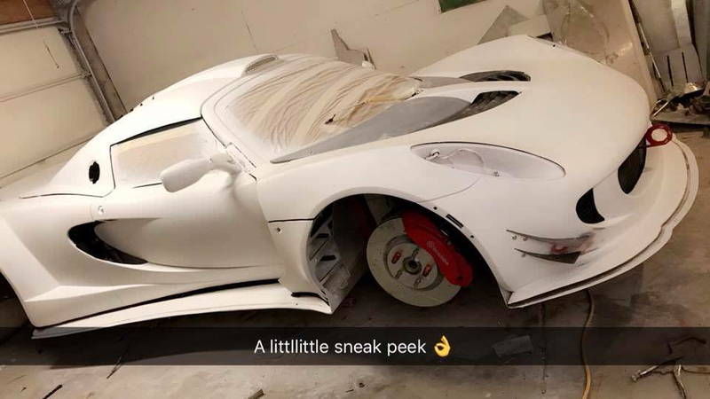 Illustration for article titled Praise All That Is Unholy: Here's A BMW V10 Swapped Into A Lotus Elise